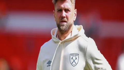 中国网球赛7小时精彩瞬间：金花双线表现不一，布云朝克特经历逆转对决