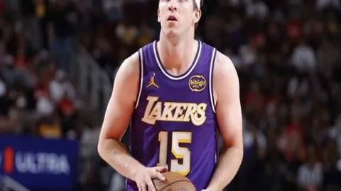 篮球盛宴：活塞巨星回归在望，NBA焦点战5红4爆惊喜！